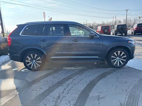 Certified 2023 Volvo XC90 B5 Plus image 5