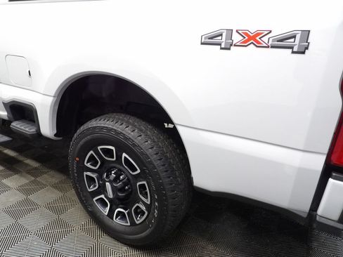 Used 2026 Ford F250 Platinum AWD/4WD image 42