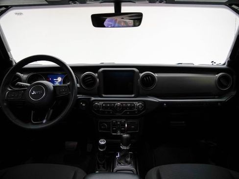 Used 2022 Jeep Wrangler Unlimited Sport AWD/4WD image 16