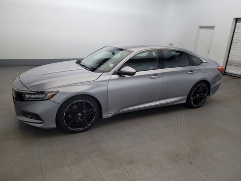 Used 2020 Honda Accord Sport image 2