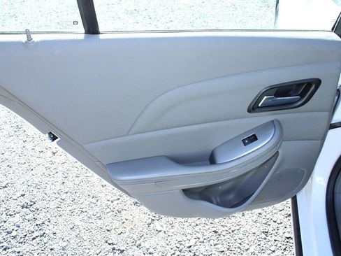 Used 2014 Chevrolet Malibu LS w/ Protection Package FWD image 21