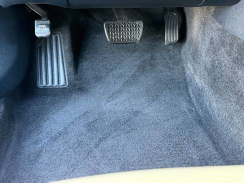 Used 2014 Toyota Avalon Limited image 9