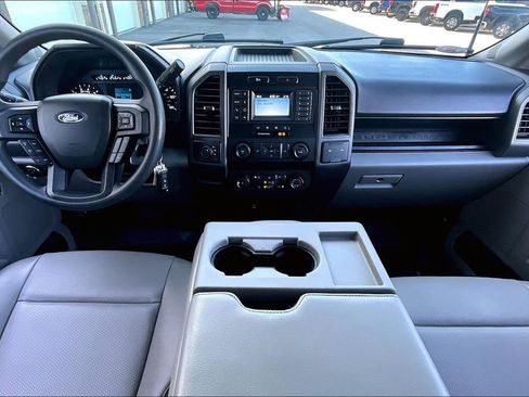 Used 2022 Ford F250 XL w/ Power Equipment Group image 16