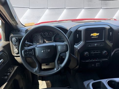 Used 2019 Chevrolet Silverado 1500 Custom Trail Boss w/ Custom Convenience Package AWD/4WD image 11