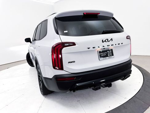 Used 2022 Kia Telluride SX w/ Nightfall Edition Package image 9