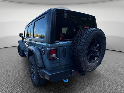 Used 2024 Jeep Wrangler Unlimited AWD/4WD image 6