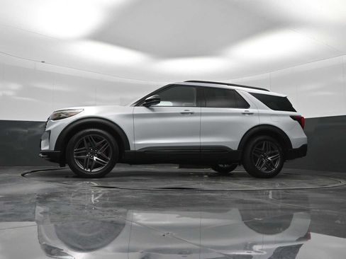 New 2026 Ford Explorer ST w/ Sun And Sound Package AWD/4WD image 30