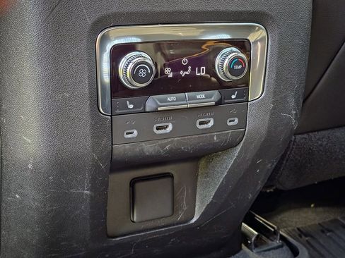 Used 2021 GMC Yukon XL AT4 w/ AT4 Premium Plus Package AWD/4WD image 36