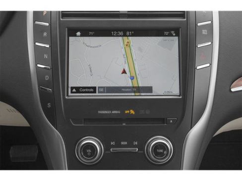 Used 2018 Lincoln MKC Reserve w/ Lincoln MKC Climate Package image 16