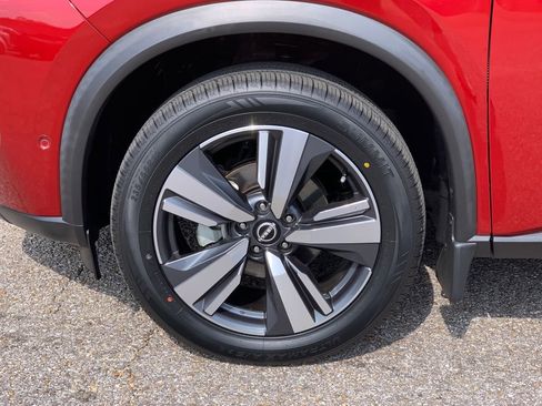 Used 2023 Nissan Rogue SL w/ SL Premium Package FWD image 10