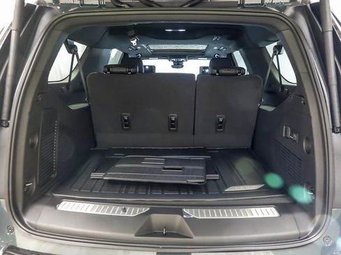 New 2026 Chevrolet Suburban Z71 w/ Z71 Off-Road Package image 24