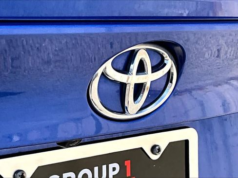 Used 2019 Toyota C-HR XLE image 31