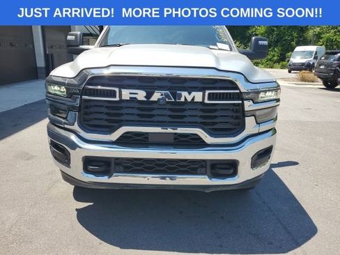 Used 2026 RAM 2500 Big Horn AWD/4WD image 11