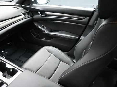 Used 2022 Honda Accord Sport image 11