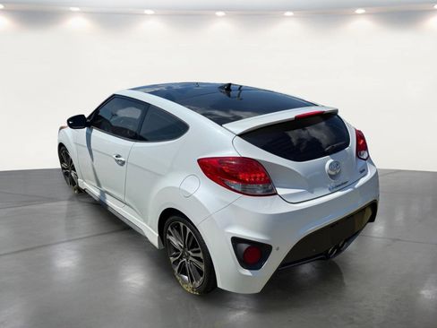 Used 2016 Hyundai Veloster Turbo w/ Option Group 04 FWD image 19