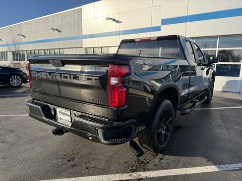 Used 2022 Chevrolet Silverado 1500 Custom w/ Rally Edition image 9