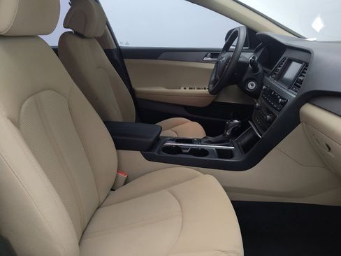 Used 2017 Hyundai Sonata SE FWD image 21