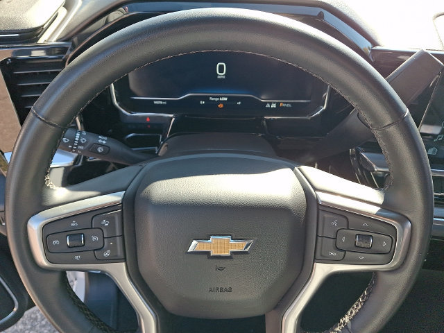 Used 2023 Chevrolet Silverado 1500 LT AWD/4WD image 4