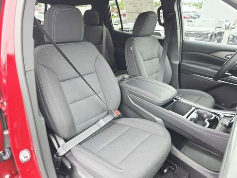 New 2026 Chevrolet Traverse LT w/ LPO, Floor Liner Package AWD/4WD image 14
