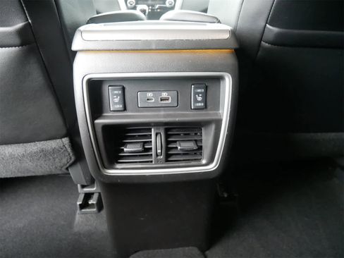 Used 2019 Nissan Murano SL image 12