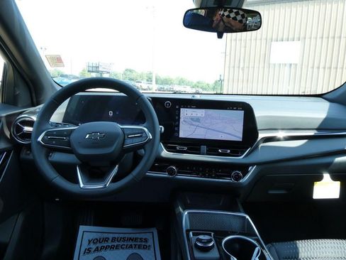 New 2027 Chevrolet Equinox LT w/ Midnight Edition AWD/4WD image 14