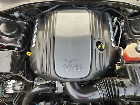 Used 2018 Chrysler 300 C w/ Sun, Sound & Nav Package image 31