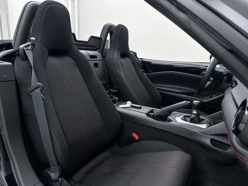 Used 2016 MAZDA MX-5 Miata Club w/ Brembo/BBS Package image 27