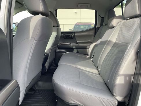 Used 2023 Toyota Tacoma SR5 w/ Technology Package image 10