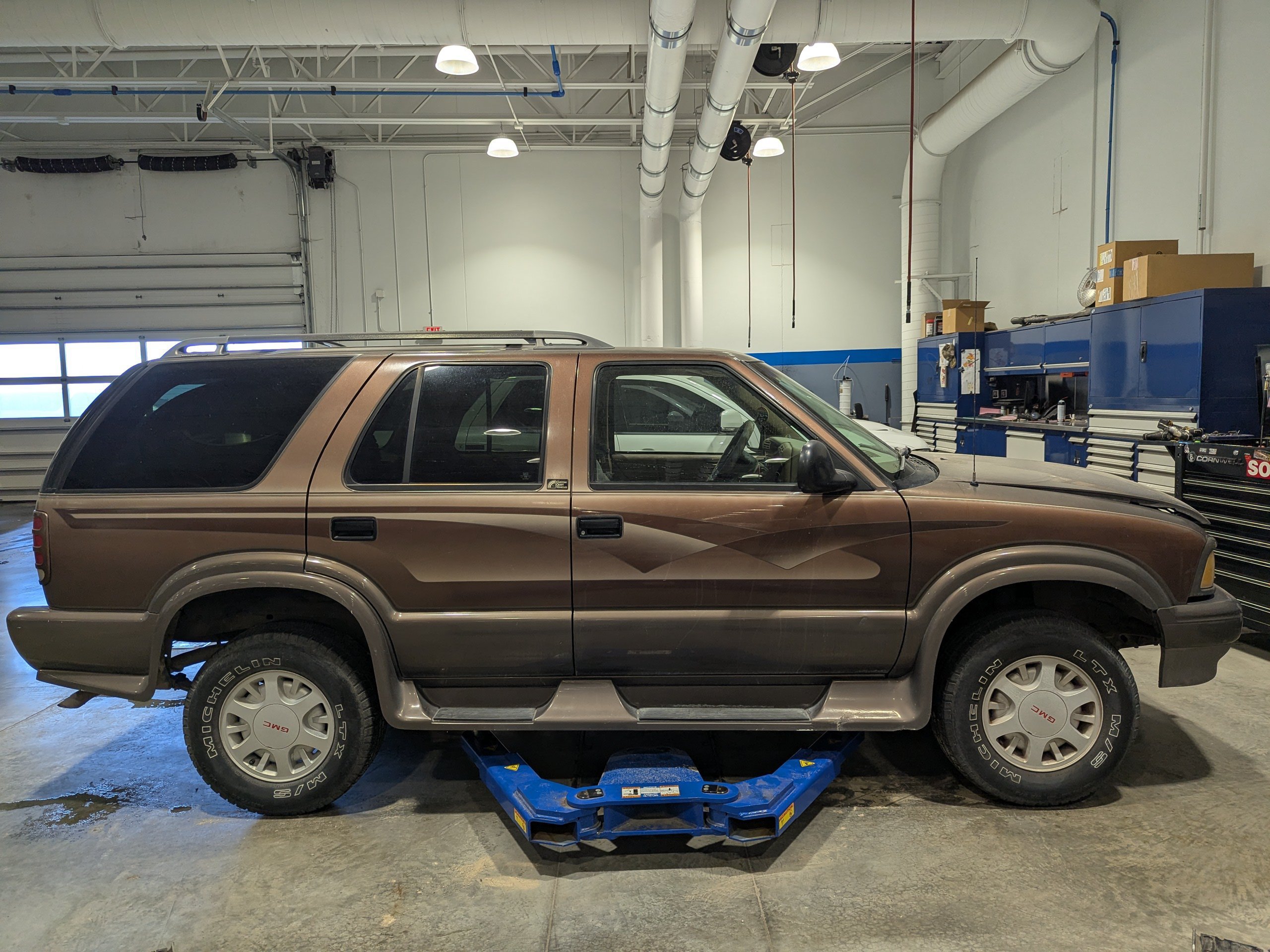 Used 1997 GMC Jimmy SLS w/ Marketing Option Pkg 6 AWD/4WD image 5