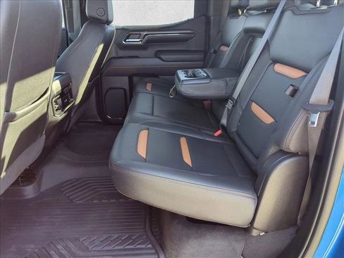 Used 2024 GMC Sierra 1500 AT4 w/ Technology Package image 19