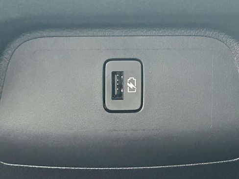 Used 2025 Nissan Sentra SV FWD image 13