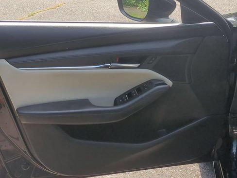 Used 2019 MAZDA MAZDA3 AWD Sedan w/ Select Package image 11