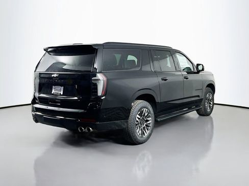 New 2026 Chevrolet Suburban Z71 image 5
