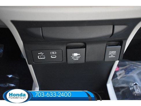 New 2026 Honda Odyssey Touring image 17