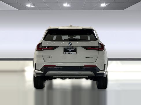 Used 2025 BMW X1 xDrive28i w/ Convenience Package image 9