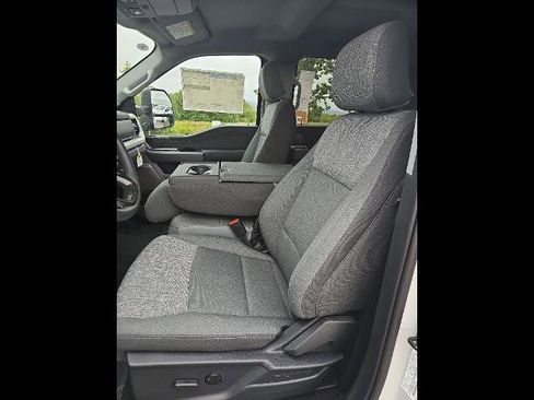 New 2025 Ford F250 XLT w/ Black Appearance Package image 22