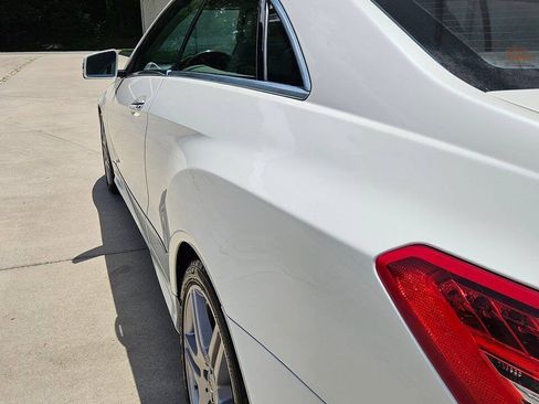 Used 2010 Mercedes-Benz E 550 Coupe image 36