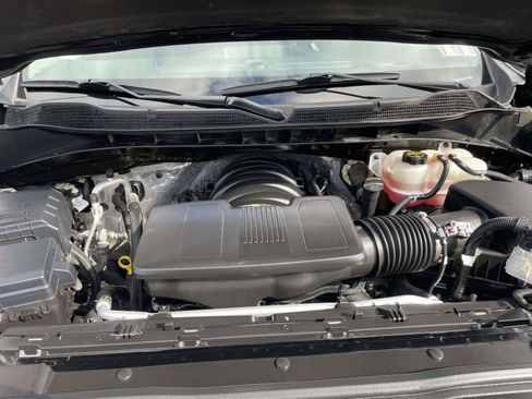 Certified 2025 Chevrolet Silverado 1500 Custom Trail Boss w/ Midnight Edition AWD/4WD image 13