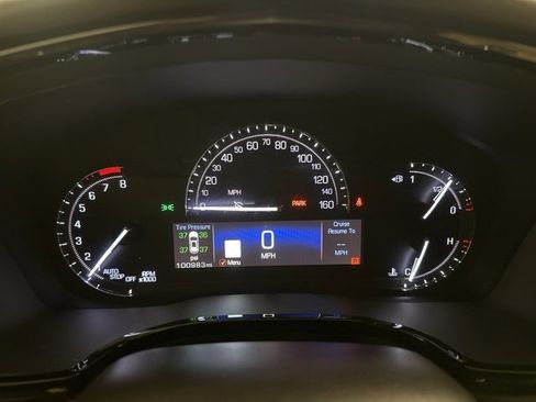 Used 2018 Cadillac XT5 Luxury w/ Driver Awareness Package image 23