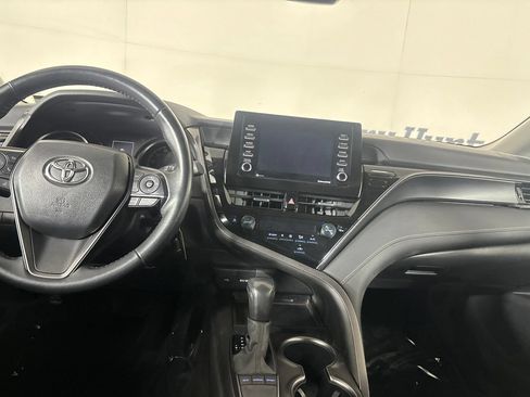 Used 2024 Toyota Camry SE FWD image 24