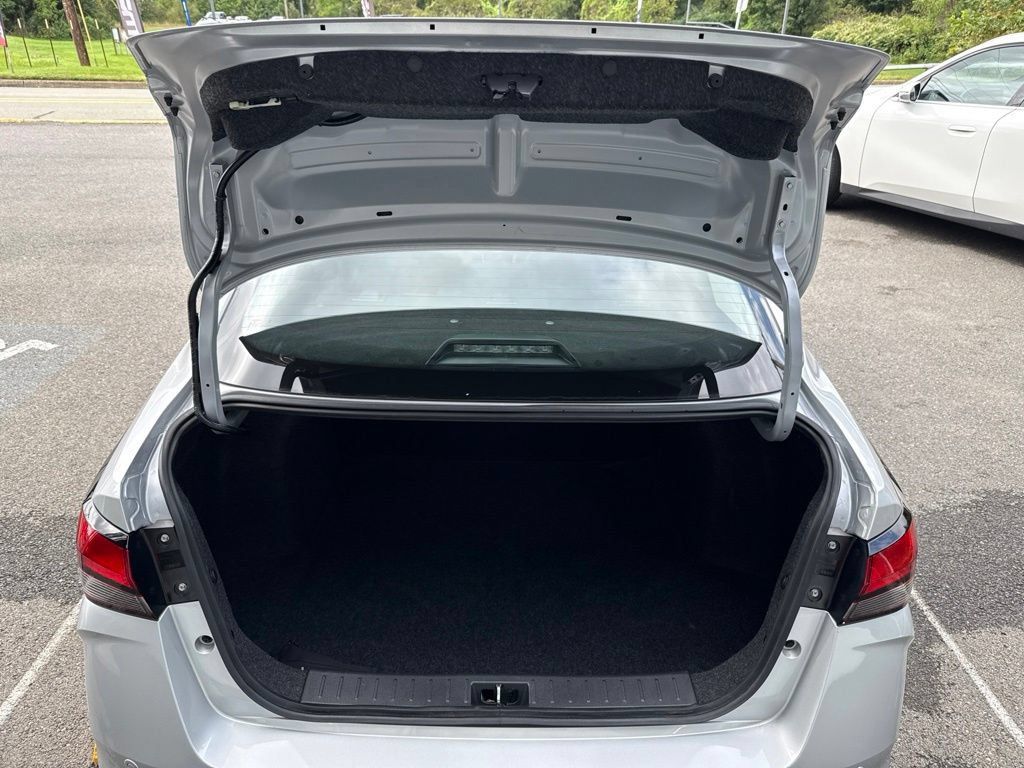 Used 2025 Nissan Versa S w/ Trunk Package FWD image 26