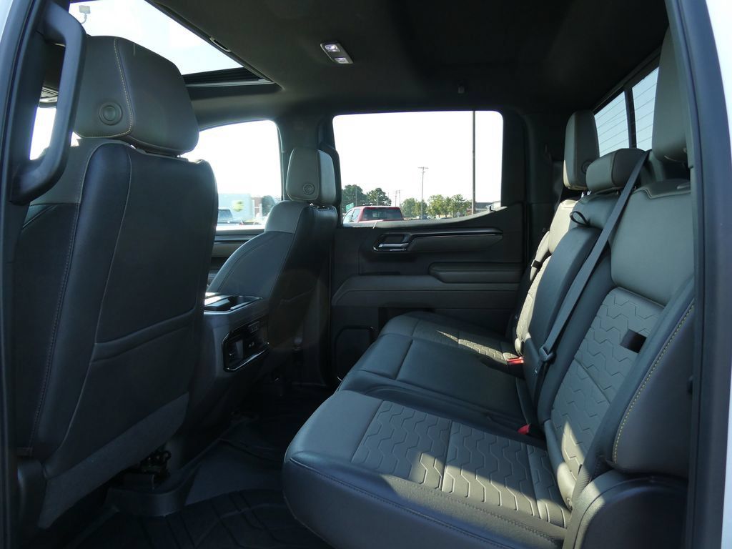 Used 2022 Chevrolet Silverado 1500 ZR2 w/ Technology Package AWD/4WD image 21