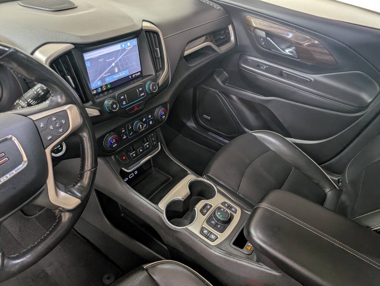 Used 2019 GMC Terrain Denali w/ GMC Pro Grade Package AWD/4WD image 12