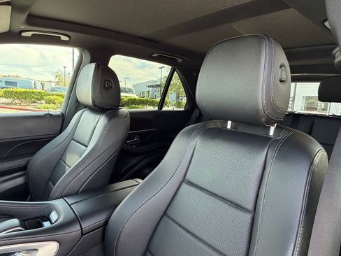 Used 2025 Mercedes-Benz GLE 450e 4MATIC image 19