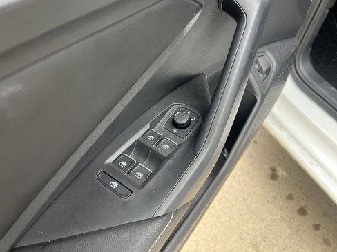 Used 2022 Volkswagen Jetta SE FWD image 14