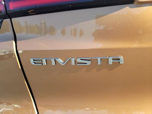 Used 2024 Buick Envista Preferred image 29