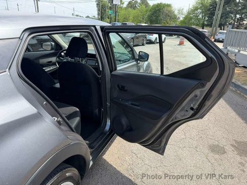 Used 2024 Nissan Kicks S FWD image 11