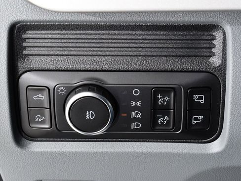 New 2026 Ford F350 XLT w/ XLT Premium Package image 32