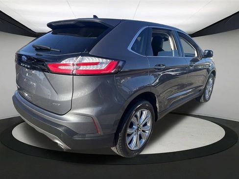 Used 2024 Ford Edge Titanium image 10