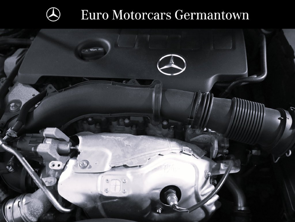 Used 2023 Mercedes-Benz GLB 250 4MATIC w/ Premium Package image 60